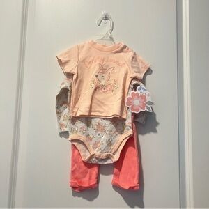 NWT Deerly Loved 3 piece pink, peach and grey matching set 3-6 months